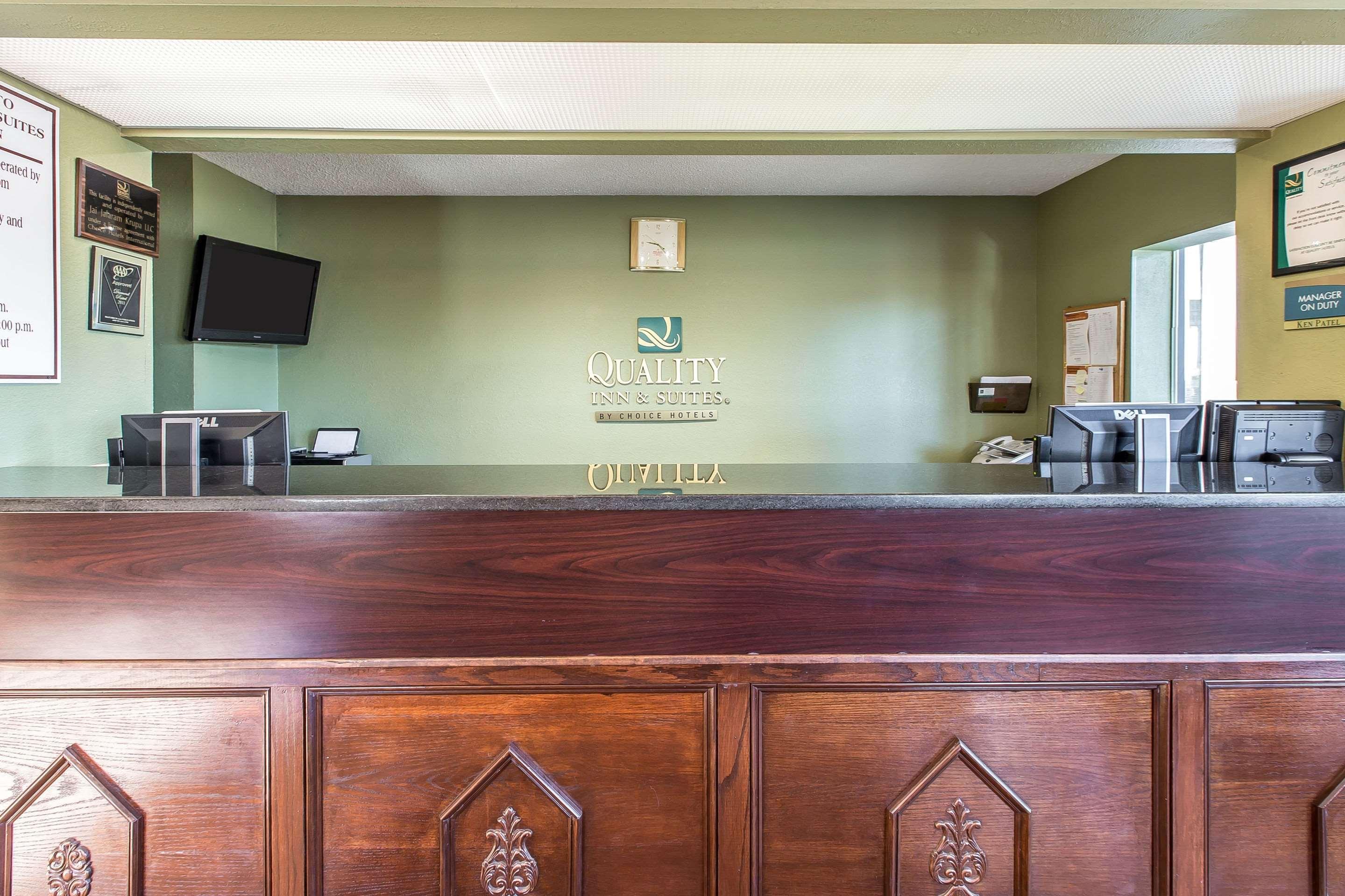 Quality Inn And Suites Macon Exterior photo