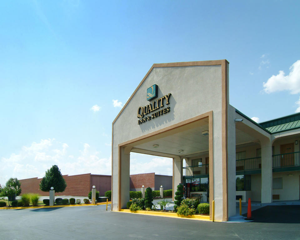 Quality Inn And Suites Macon Exterior photo